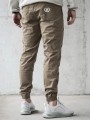 spodnie-materialowe-jogger-laur-icon-bezowe-biale.jpg